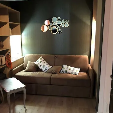 Studio Centre Ville Tres Cosy * Mantes-la-Jolie